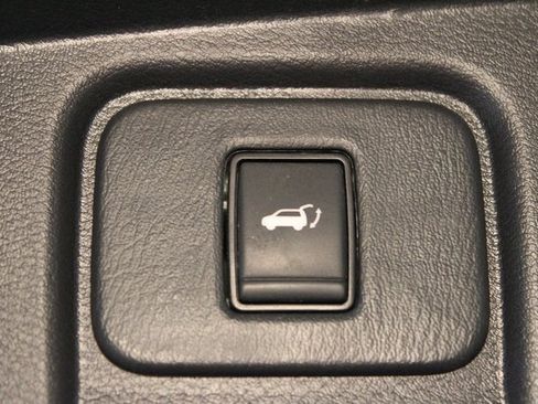 Used 2021 Nissan Murano SL image 16