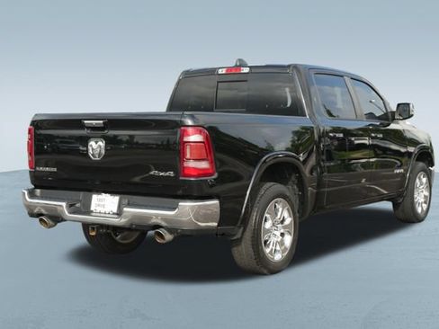 Used 2022 RAM 1500 Laramie AWD/4WD image 9