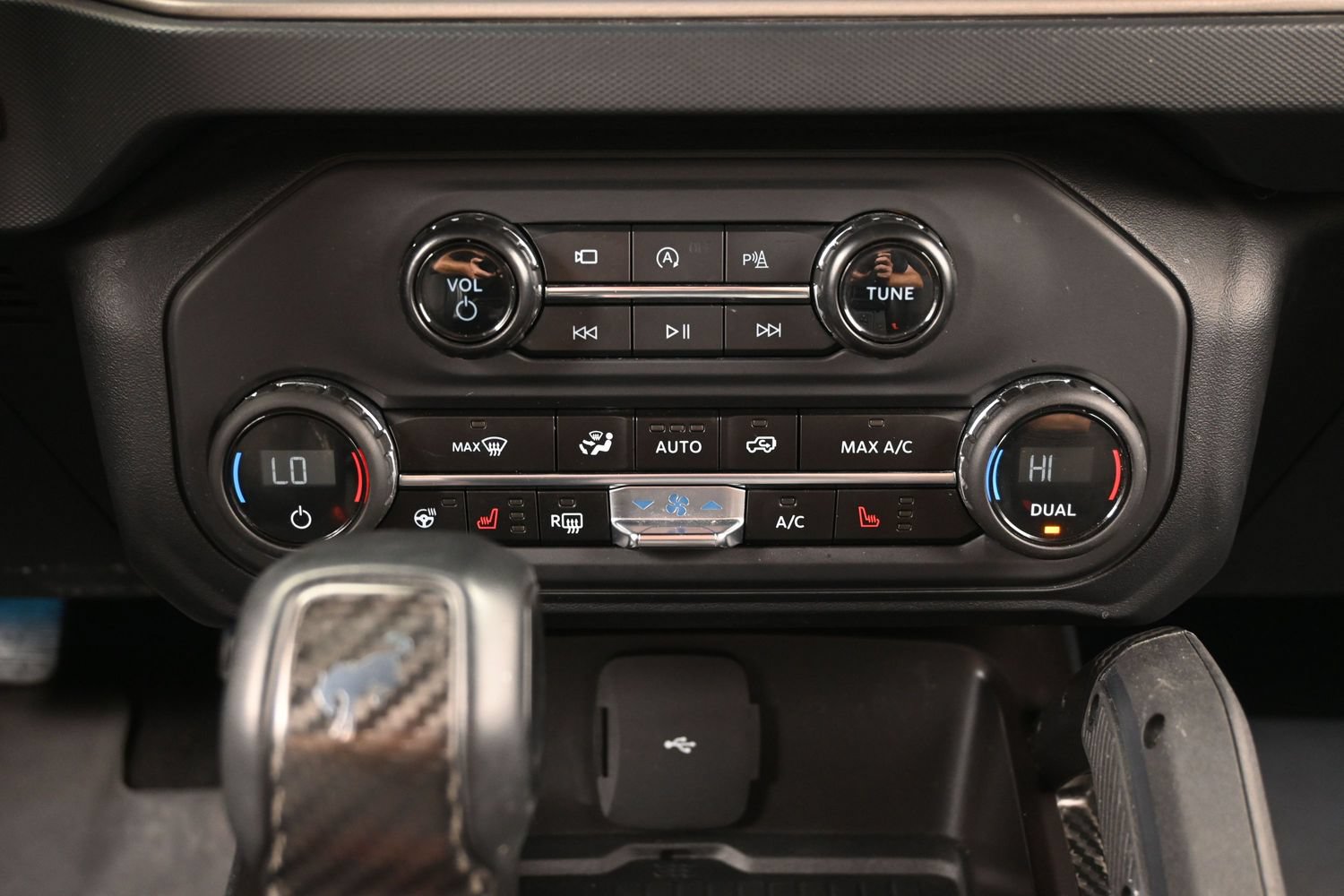 Used 2024 Ford Bronco Raptor w/ Interior Carbon Fiber Pack 6 AWD/4WD image 36