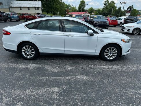 Used 2015 Ford Fusion S image 5