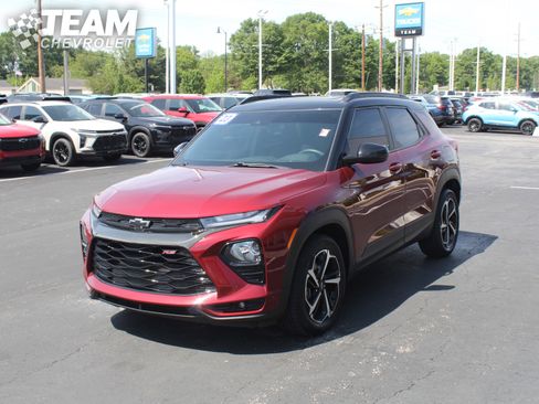 Used 2023 Chevrolet TrailBlazer RS w/ Sun and Liftgate Package FWD image 8