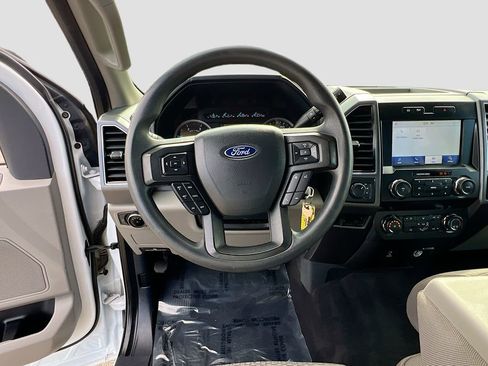 Used 2022 Ford F350 XLT image 11