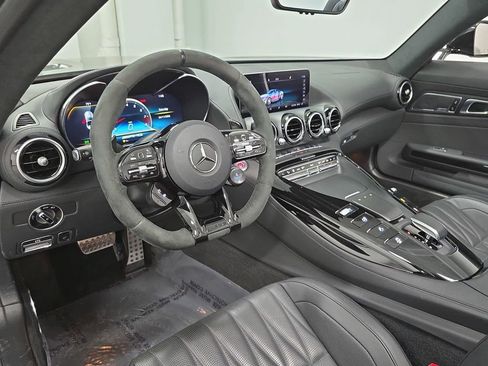 Used 2021 Mercedes-Benz AMG GT Roadster image 4