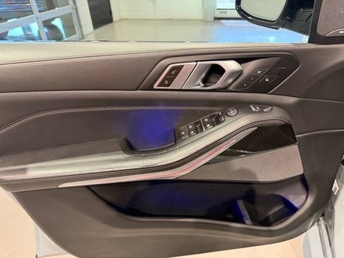 Used 2024 BMW X5 M60i AWD/4WD image 34