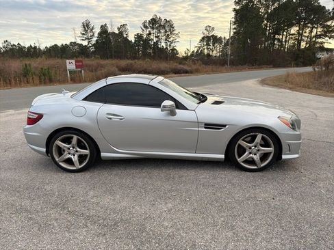 Used 2014 Mercedes-Benz SLK 350 image 3