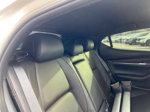 Used 2023 MAZDA MAZDA3 Hatchback w/Premium Plus Pkg image 33