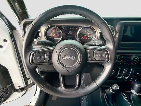 Used 2021 Jeep Wrangler Unlimited Sport AWD/4WD image 12