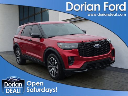 Used 2025 Ford Explorer ST-Line image 1