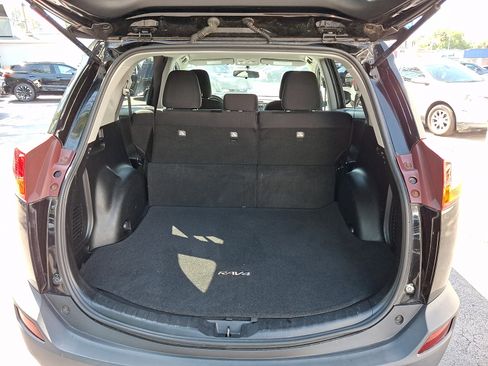 Used 2014 Toyota RAV4 LE FWD image 28