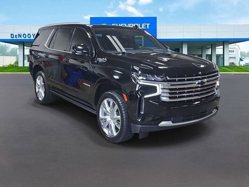 Used 2021 Chevrolet Tahoe High Country w/ Premium Package AWD/4WD image 5
