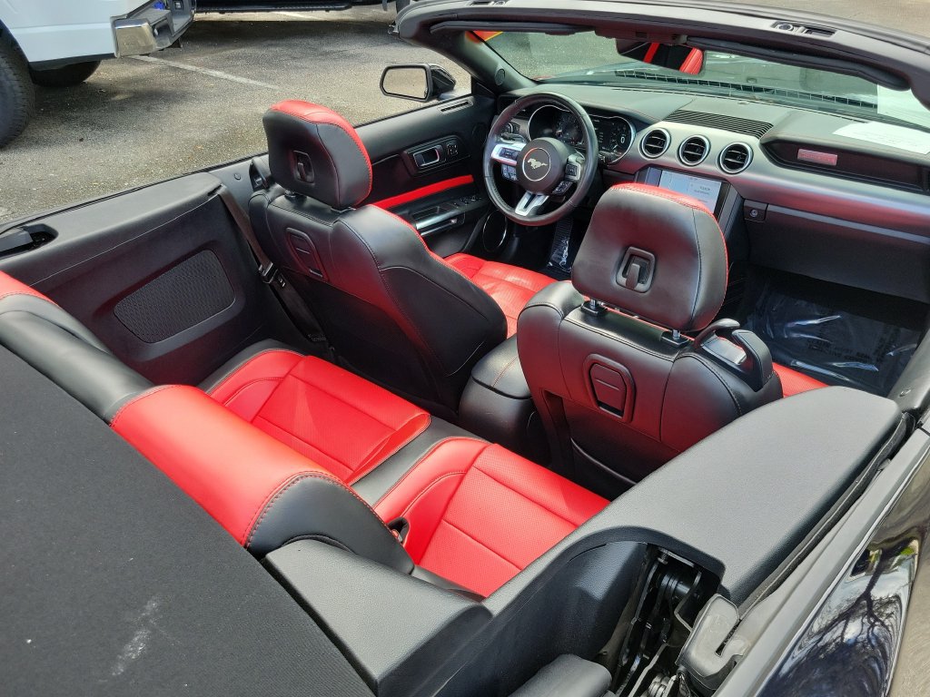 Used 2021 Ford Mustang GT Premium w/ Equipment Group 401A RWD image 7
