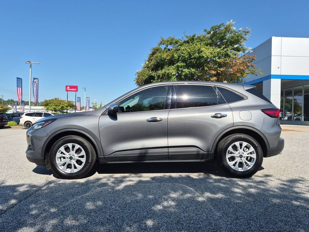 Used 2025 Ford Escape Active FWD image 6