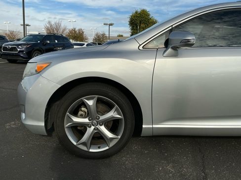 Used 2013 Toyota Venza LE image 24