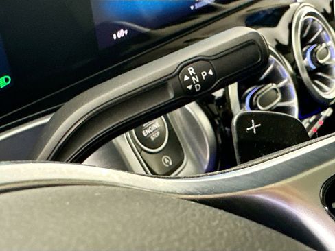 Certified 2022 Mercedes-Benz GLB 250 image 16