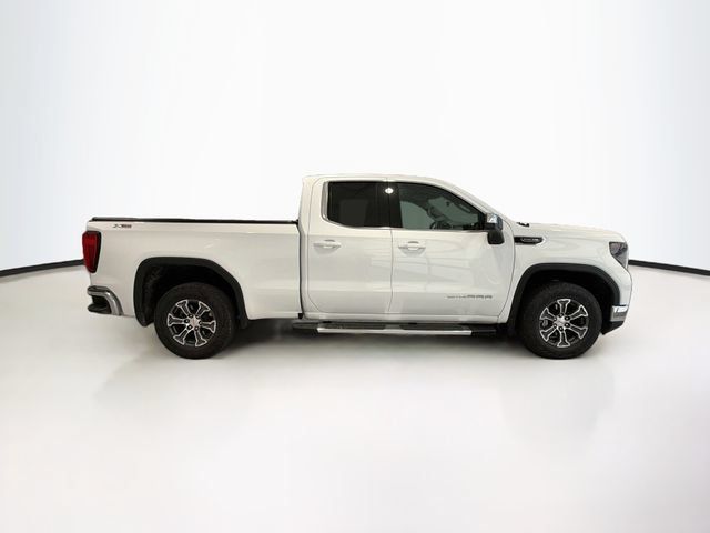 Used 2023 GMC Sierra 1500 SLE AWD/4WD image 7