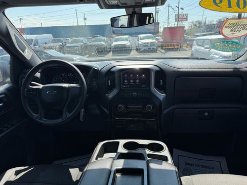 Used 2019 Chevrolet Silverado 1500 Custom Trail Boss AWD/4WD image 20