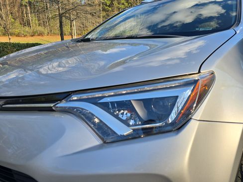 Used 2016 Toyota RAV4 Limited w/ Advanced Technology Package image 31