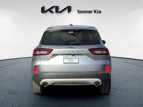 Used 2023 Ford Escape Active image 5