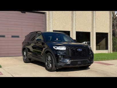 Used 2025 Ford Explorer ST-Line w/ ST-Line Street Pack