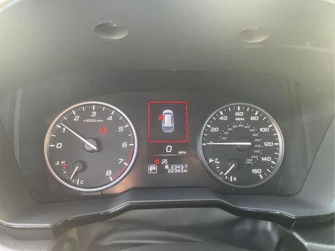 Certified 2024 Subaru Outback w/ Popular Package #1A image 3