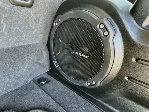 Used 2022 Jeep Wrangler Unlimited Sahara AWD/4WD image 30