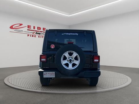 Used 2022 Jeep Wrangler Sport S image 5