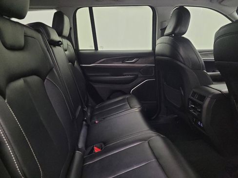 Used 2022 Jeep Grand Cherokee Limited 4xe image 19