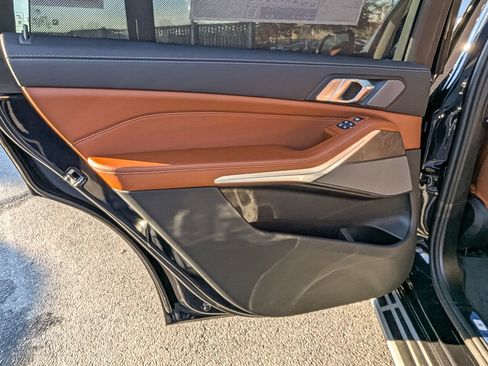 New 2026 BMW X7 xDrive40i w/ M Sport Package image 31