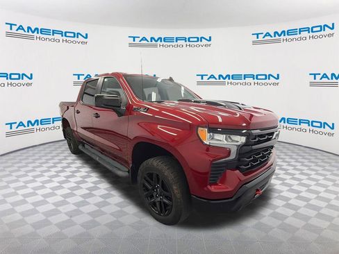 Used 2023 Chevrolet Silverado 1500 LT Trail Boss w/ LPO, Dark Essentials Package image 7