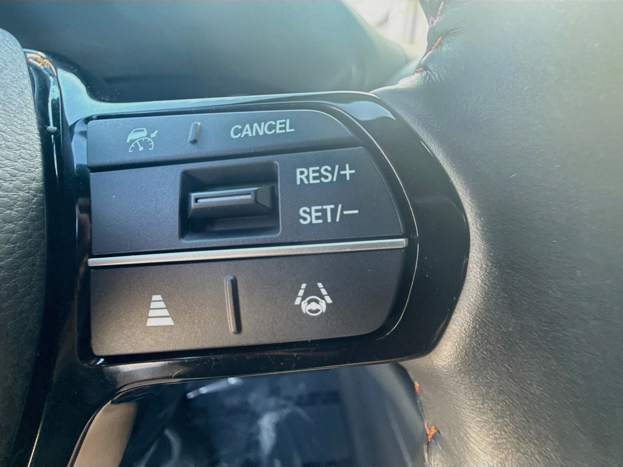 Used 2024 Honda HR-V Sport image 36