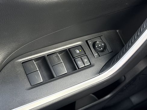 Used 2024 Toyota RAV4 XSE AWD/4WD image 17