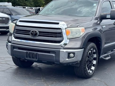 Used 2014 Toyota Tundra SR5 w/ SR5 Upgrade Package AWD/4WD image 35