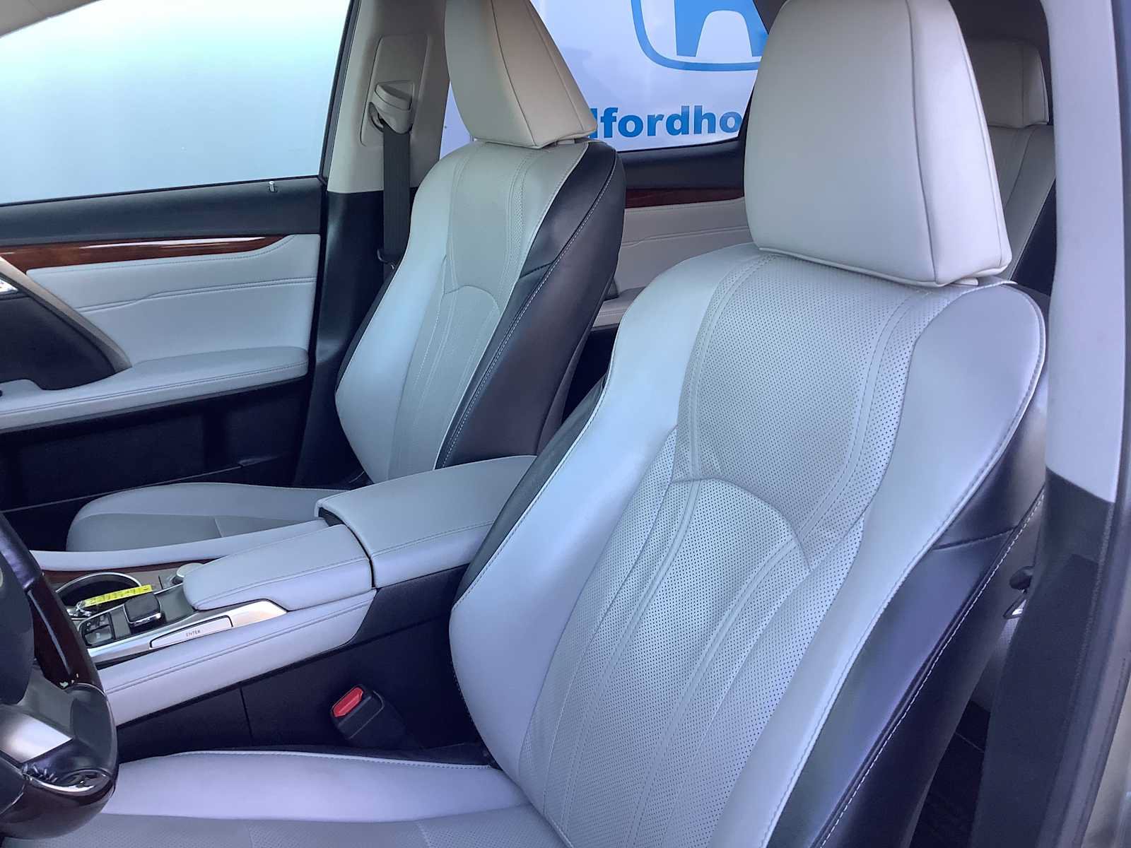 Used 2019 Lexus RX 450hL Premium w/ Premium Package AWD/4WD image 12