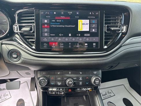 Used 2022 Dodge Durango GT image 13