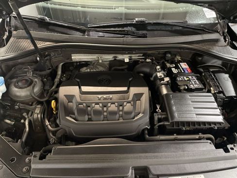 Used 2019 Volkswagen Tiguan SEL image 35
