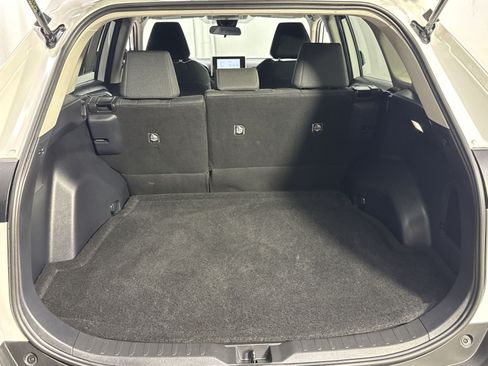 Used 2025 Toyota RAV4 LE AWD/4WD image 37