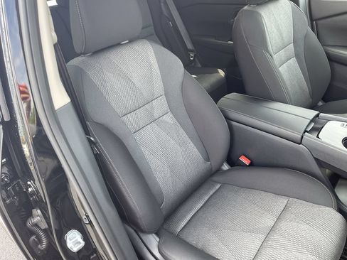 New 2026 Nissan Rogue SV w/ Cold Weather Package FWD image 27