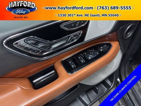 Used 2018 Lincoln Navigator Reserve w/ Technology Package AWD/4WD image 14