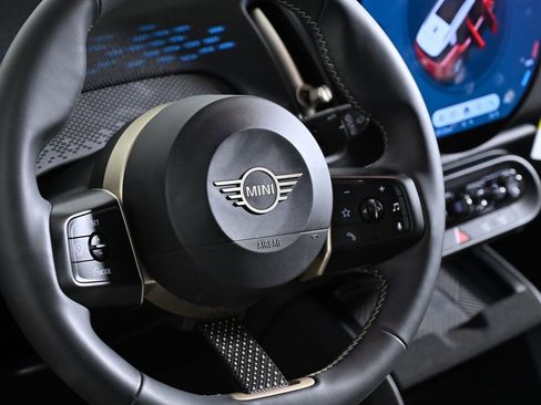 Certified 2025 MINI Cooper Countryman S AWD/4WD image 12