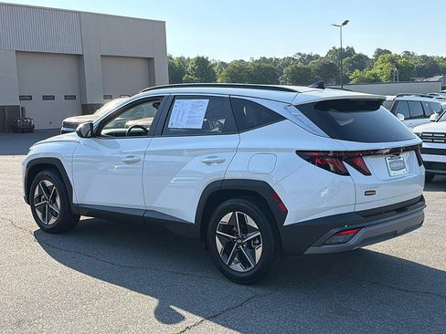 Certified 2025 Hyundai Tucson SEL FWD image 5