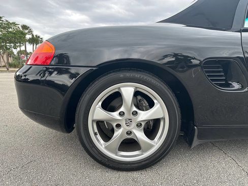 Used 2002 Porsche Boxster Base 2dr Convertible image 24