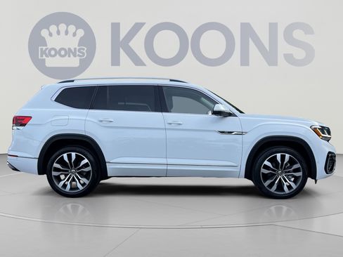 Used 2022 Volkswagen Atlas SEL Premium AWD/4WD image 12