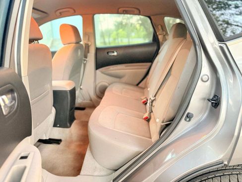 Used 2013 Nissan Rogue S image 11