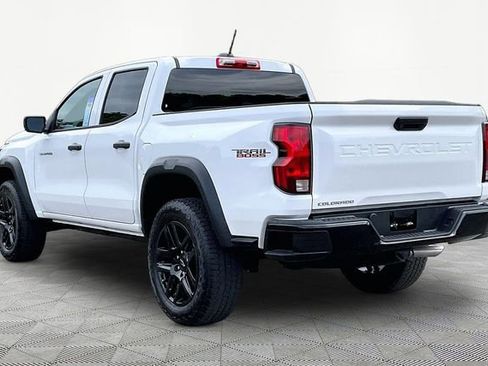 Used 2024 Chevrolet Colorado Trail Boss AWD/4WD image 4