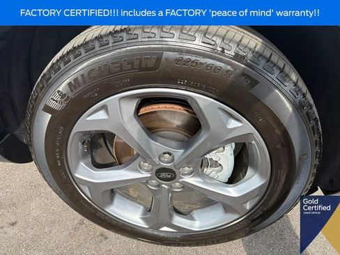 Certified 2025 Ford Escape ST-Line Select AWD/4WD image 6