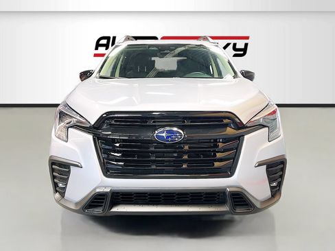 Used 2025 Subaru Ascent Onyx Edition AWD/4WD image 2