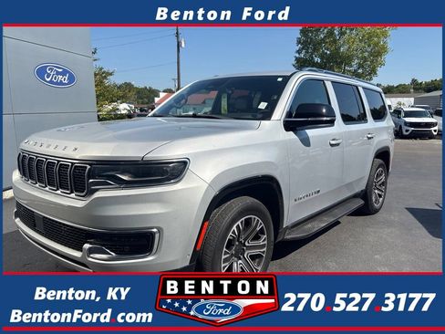 Used 2023 Jeep Wagoneer Series II AWD/4WD image 1
