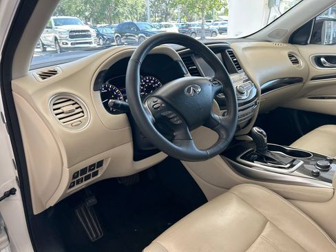 Used 2020 INFINITI QX60 Luxe w/ Essential Package FWD image 16