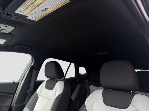 New 2026 Chevrolet Trax RS w/ Driver Confidence Package FWD image 24