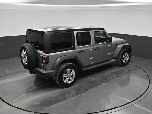 Used 2018 Jeep Wrangler Unlimited Sport S AWD/4WD image 30